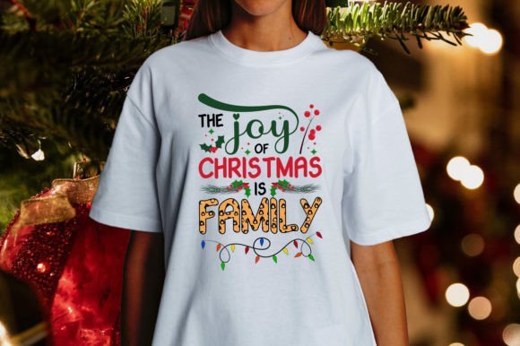 Review: The Joy of Christmas is Family T-shirt Graphics